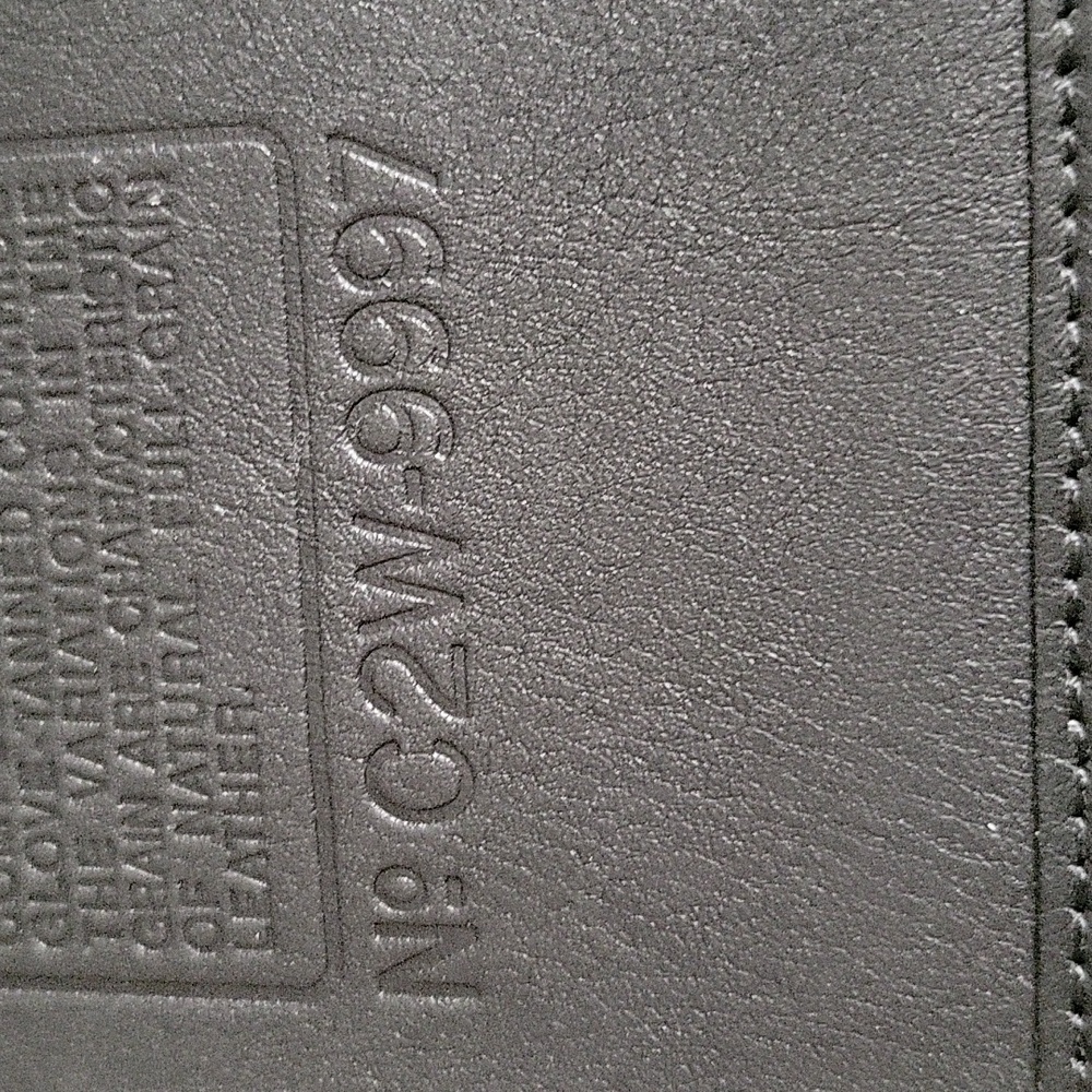 Vintage Coach legacy black leather zip shoulder crossbody. - Picture 7 of 7